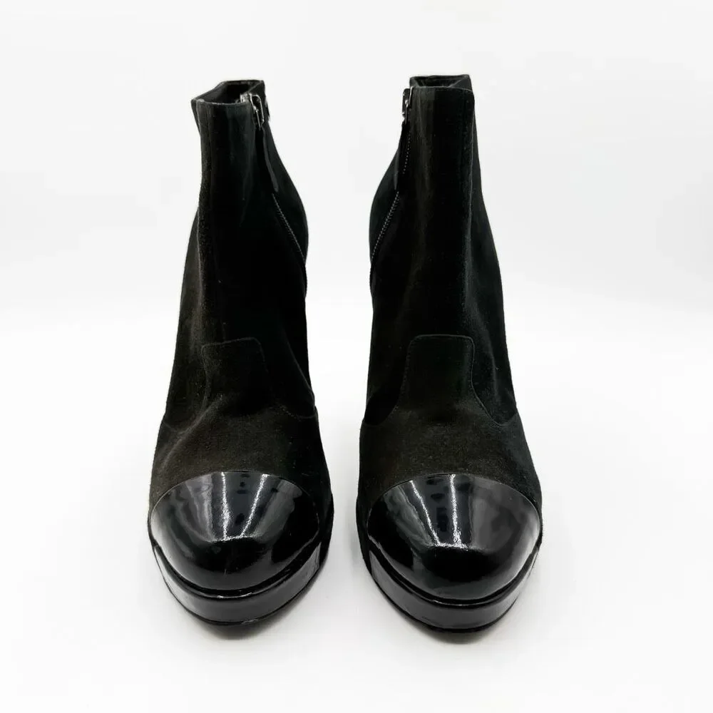 Chanel CC Cap Toe Black Suede Leather Ankle Boots Heels EU 39.5 - Picture 2 of 13
